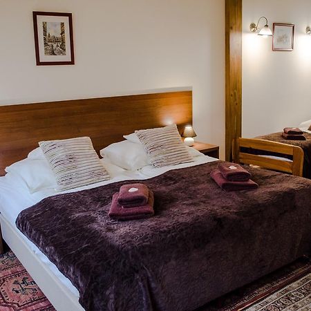 Royal Route 29 Comfort Rooms คราคูฟ ภายนอก รูปภาพ