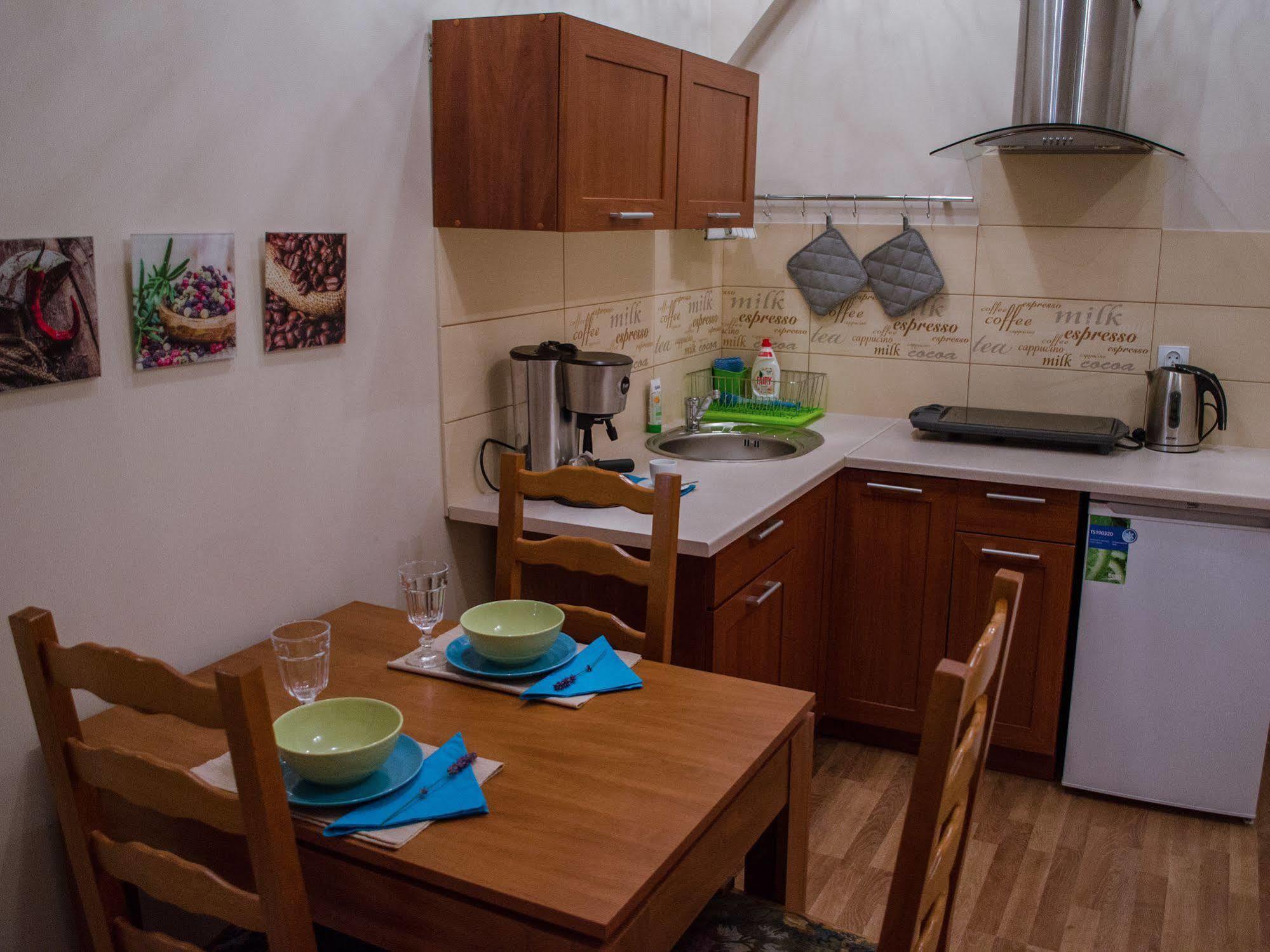 Royal Route 29 Comfort Rooms คราคูฟ ภายนอก รูปภาพ